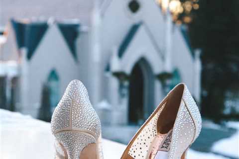 Affordable Wedding Tips: Saving Money, Prioritizing, and Minimizing Costs